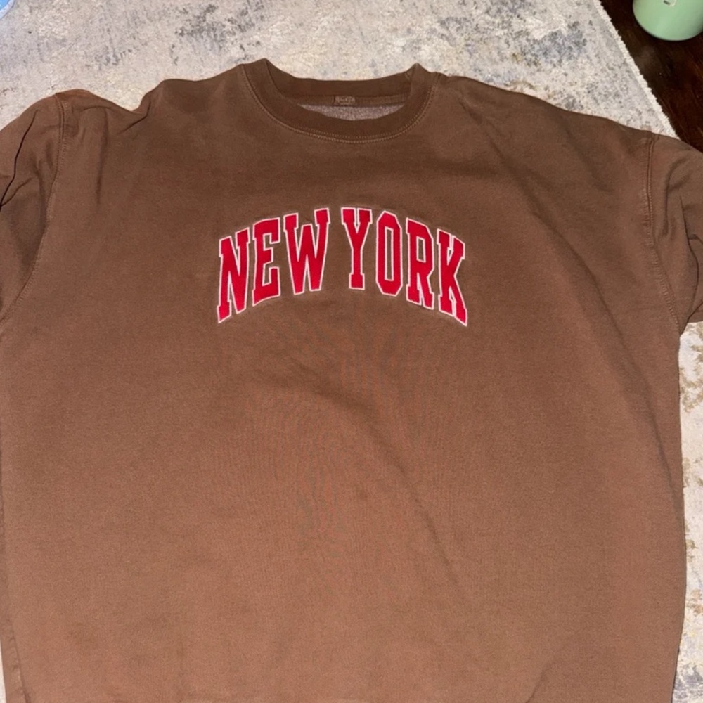 Brandy Melville crewneck